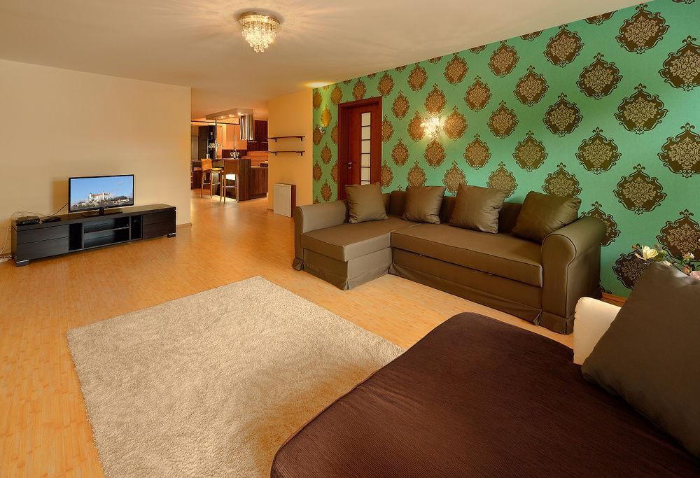 Twin City Rooftop By Ambiente Bratislava Luaran gambar