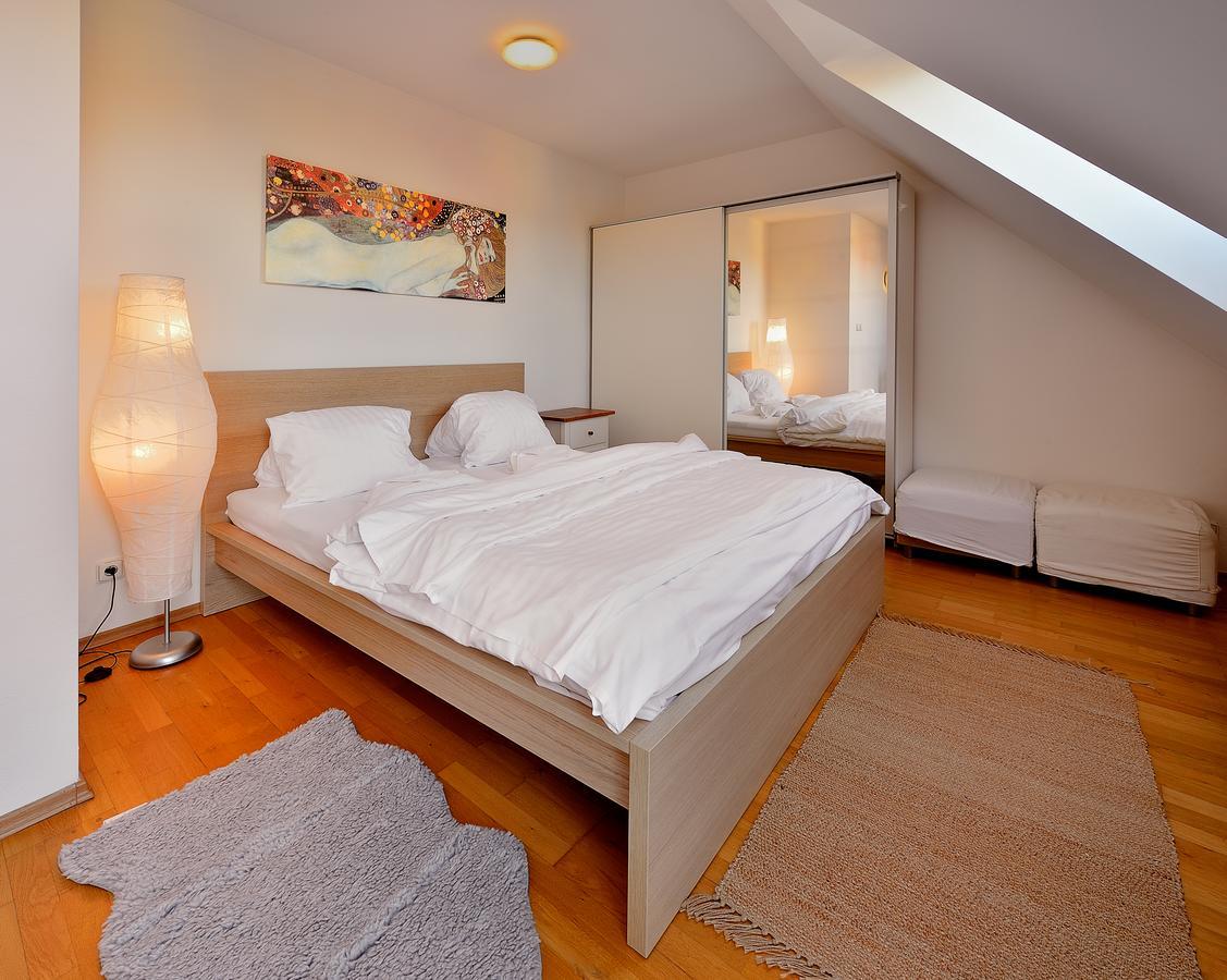 Twin City Rooftop By Ambiente Bratislava Luaran gambar